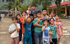 Chàng sinh viên ‘gây thương nhớ’ cho trẻ em vùng cao