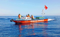 Đà Nẵng: Ngư dân mất tích bí ẩn, chỉ còn chiếc thuyền trôi dạt vào bờ