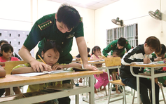 Lớp học tình thương của thầy giáo ‘tay ngang’