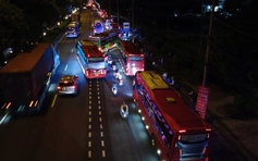 Xe khách vi phạm tràn lan ở cửa ngõ phía đông TP.HCM