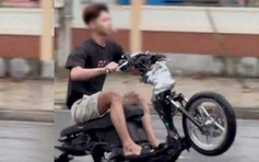 Đồng Nai: Xử lý người không đội nón bảo hiểm chạy xe máy ‘bốc đầu’