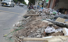 Thi công vỉa hè ngổn ngang