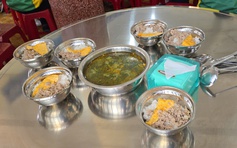 Vụ thông tin thực phẩm bẩn vào trường học: Nhiều phụ huynh đón con về ăn trưa