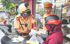 Nộp phạt giao thông qua QR tại chỗ, người dân TP.HCM khen tiện lợi