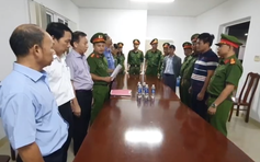 Vụ 255 bệnh nhân tán sỏi dù máy hỏng: Bắt giam 2 trưởng khoa