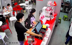 Bị kẻ gian trộm iPhone trong quán kem Hà Nội, nữ sinh viên òa khóc