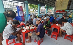 Cơm trưa 0 đồng ở Vĩnh Long