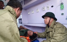 Bão số 10: Cứu được thuyền viên thứ 9 trong vụ chìm 2 tàu cá trên biển Quảng Trị