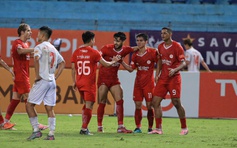 Lịch thi đấu V-League mới nhất: Đại chiến đua vô địch lẫn trụ hạng, sẽ có HLV ‘bay’ ghế! 