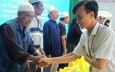 Trao 200 phần quà yêu thương tại Củ Chi nhân dịp Quốc khánh 2.9