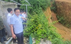 Hà Nội công bố tình huống khẩn cấp ứng phó sạt lở tại 2 xã