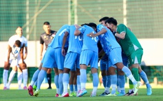 Đội tuyển Việt Nam: Nổi 'tự ái' phải thắng CLB CAHN