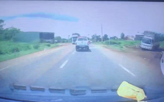 CSGT dẫn đường, vượt trên 100 km, đưa bé gái bị rắn lục cắn đi cấp cứu