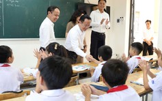 Xã đảo duy nhất của thủ đô mong muốn học sinh THPT không phải 'băng sông' đi học