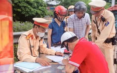 Vi phạm giao thông: Phạt lao động công ích để tránh 'nhờn luật'