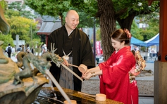 Vợ Việt - chồng Nhật nên duyên từ thanh chocolate nhỏ