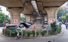 Cảnh trái ngược tại các bãi xe gầm cầu ở Hà Nội sau lệnh 'xóa sổ'