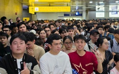 Metro số 1 phục vụ hàng vạn khách đón giao thừa