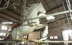 Thêm một linh vật ngựa sắp xuất trại đón Tết Bính Ngọ 2026: Cha đẻ là ai?