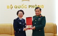 Thượng tướng Hoàng Xuân Chiến tiếp Tham tán Cảnh vụ Trung Quốc