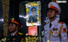 Trọng thể lễ viếng đại tướng Lê Văn Dũng