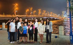 Bức ảnh cưới 12 năm trước: Cuộc hội ngộ kỳ diệu với những đứa trẻ năm xưa