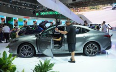 Sedan hạng D năm 2025: Các đối thủ 'lay lắt', chỉ Toyota Camry còn sức hút
