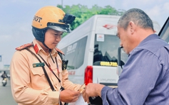 CSGT TP.HCM cảnh báo khẩn nguyên nhân tai nạn do người lái xe 'quá tự tin'