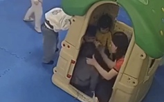 Đình chỉ giáo viên mầm non tát trẻ trước mặt bạn ở Hưng Yên