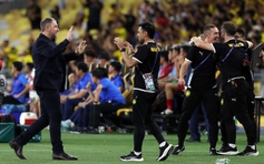 HLV Malaysia hứng bão chỉ trích vì ‘dám’ tuyên bố sẽ không bị AFC xử thua đội tuyển Việt Nam