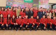 Đại sứ quán Úc và VFF làm điều đặc biệt dành cho đội tuyển nữ Việt Nam trước giải châu Á