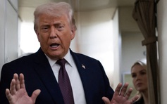 Ông Trump bất ngờ tuyên bố áp thuế 25% đối với hàng nhập khẩu từ Hàn Quốc