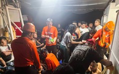 Chìm phà chở hơn 300 khách ở Philippines, nhiều người chết và mất tích