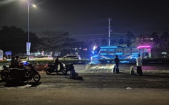 Rời thành phố về quê đón tết sớm