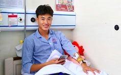 Văn Trường hồi phục tốt sau phẫu thuật, Hiểu Minh mổ thành công: Thầy Kim nhẹ lòng
