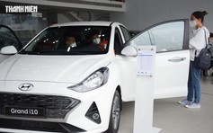 Ô tô cỡ nhỏ máy xăng đánh mất thị phần vào tay xe điện