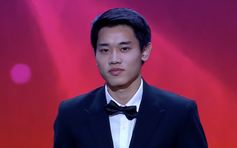 Đình Bắc nhận danh hiệu VĐV trẻ 2025, tiết lộ hành động cực đặc biệt sau khi giành vàng SEA Games 33