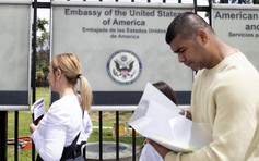 Công dân hàng chục nước phải đóng phí cọc visa Mỹ lên đến 15.000 USD