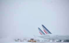 Giao thông châu Âu hỗn loạn vì băng tuyết