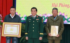 Truy tặng danh hiệu Anh hùng LLVT nhân dân cho thượng sĩ Vũ Văn Bình