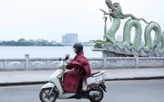 Không khí lạnh mạnh khiến miền Bắc trở rét, miền Trung mưa lớn 5 ngày
