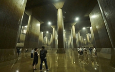 Bên trong đường hầm dưới lòng đất giúp Tokyo thoát cảnh ngập nước