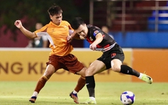 Hoàng Đức cực hay, Ninh Bình FC thắng HAGL 4-3 trong cuộc đua tỷ số điên rồ với 2 thẻ đỏ