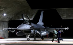 Đài Loan tiếp nhận 2 tiêm kích F-16V đầu tiên