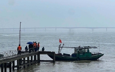 Chìm tàu cá ở biển Thiên Cầm, 1 người tử vong, 1 người mất tích