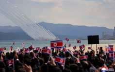 Triều Tiên phô diễn dàn vũ khí, ông Kim Jong-un chỉ đạo thúc đẩy tích hợp AI