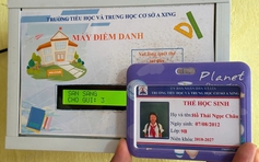 Hai học sinh miền núi Quảng Trị sáng tạo máy điểm danh điện tử
