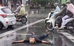 Công an thông tin vụ nam thanh niên nằm giữa đại lộ trong mưa ở Cần Thơ
