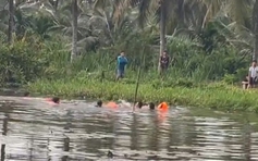 3 nam sinh lớp 10 đi câu cá và tắm ao, 1 em đuối nước tử vong