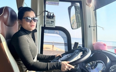Nữ tài xế Kim Chi 15 năm lái xe khách: 'Trông tôi già hơn tuổi phải không?'